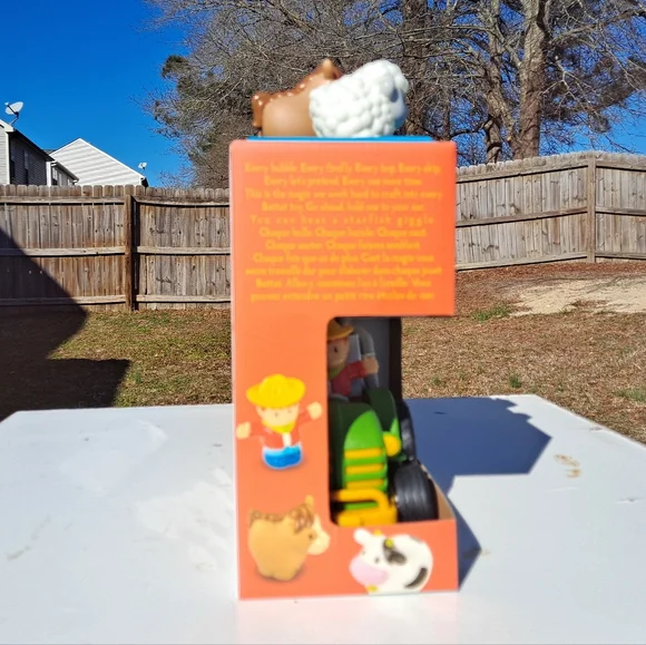 Farming Fun Tractor W/Farmer & Your Barnyard Friends,Sheep, Horse,Cow, & Chicken - Picture 4 of 8